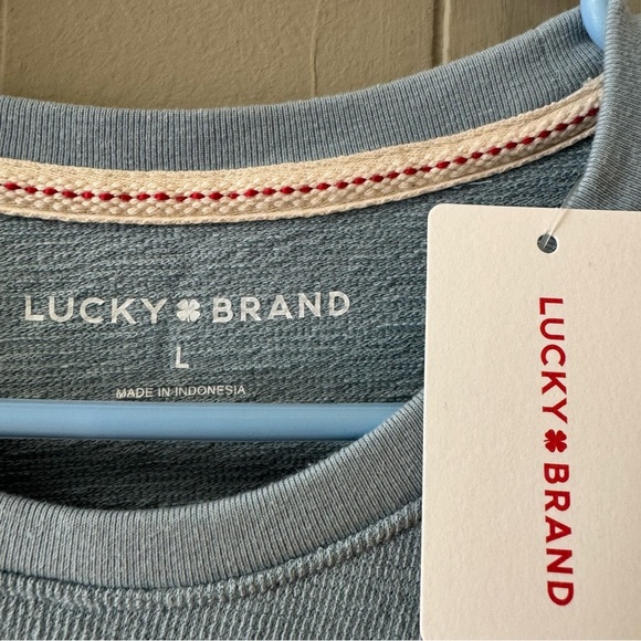NEW Lucky Brand Casual Textured Crewneck T-Shirt Size L Light Blue Short Sleeve - Picture 3 of 7